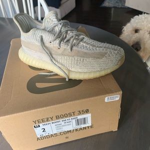 Youth Yeezy sz 2